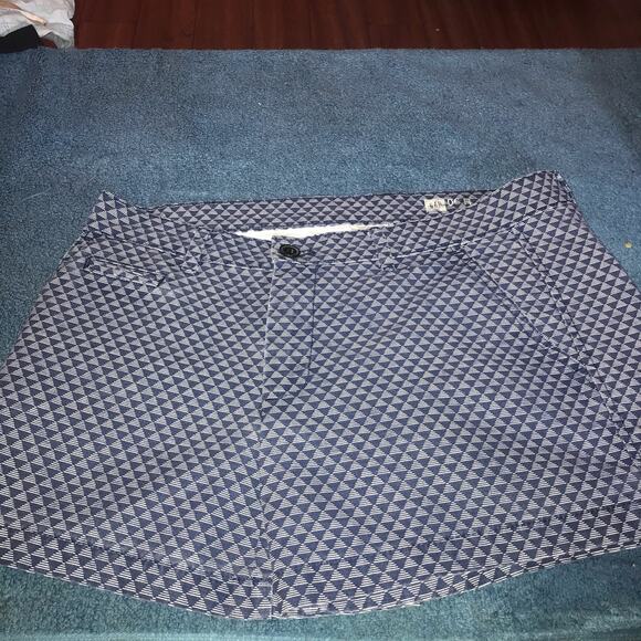 GAP Summer Shorts Women's 6 RN# 54023 - Picture 1 of 9